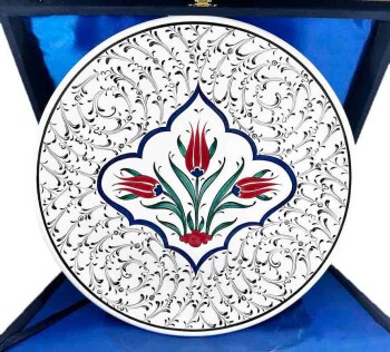 3 Tulip Motif 30cm Iznik Tile Plate - 1