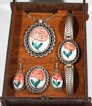 Apologies gift Pottery jewelry set - 1