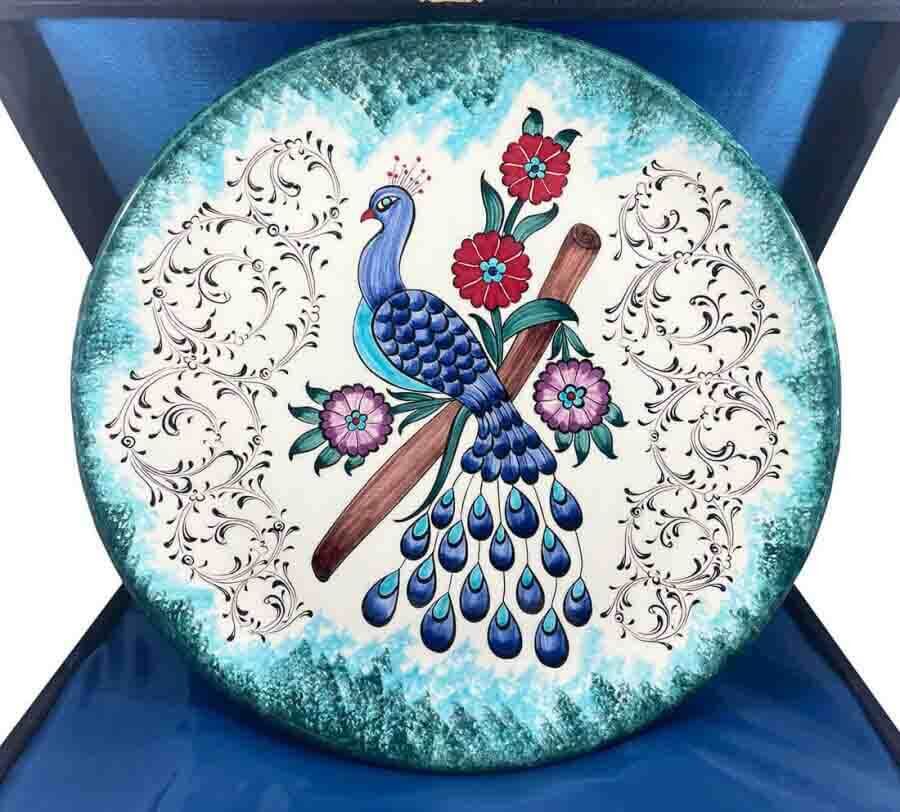 Assiette en poterie d'Iznik Paons - 1