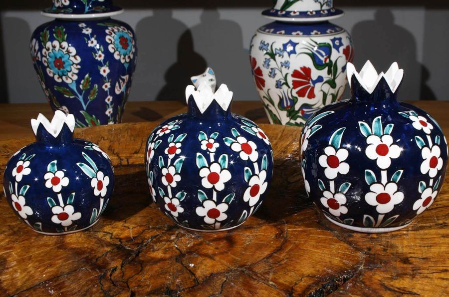 Blue and Red Tree of Life İznik Ceramic Pomegranate Set - 1