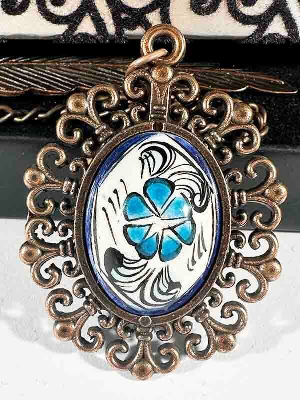 Blue Clover Iznik Ceramic Bookmark - 1