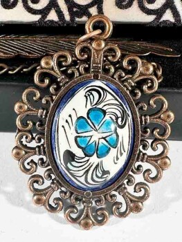 Blue Clover Iznik Tile Bookmark - 1