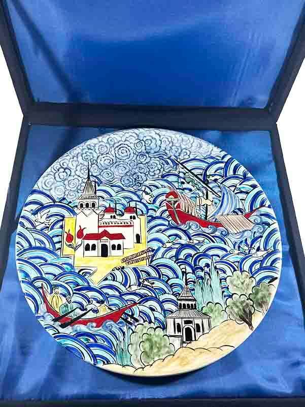 Blue Waves and Maiden’s Tower Motif Iznik Tile Plate - 3