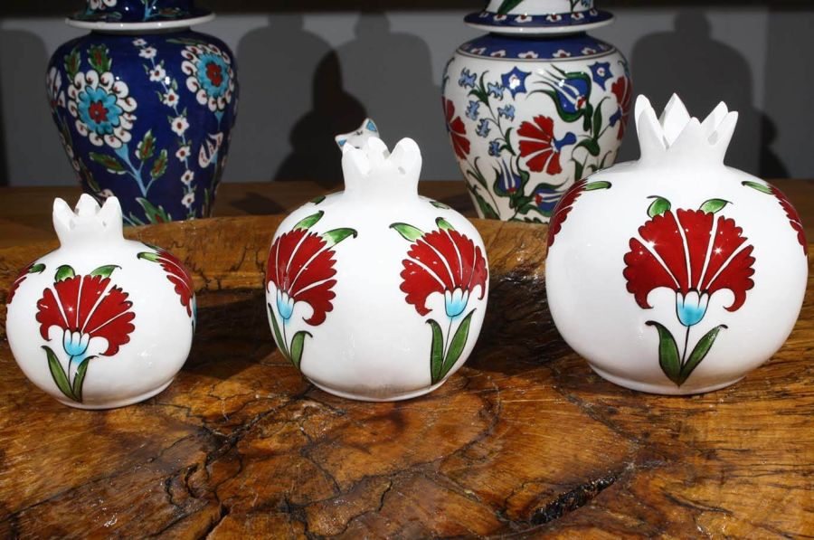 Carnation Patterned Pomegranate Set - 1