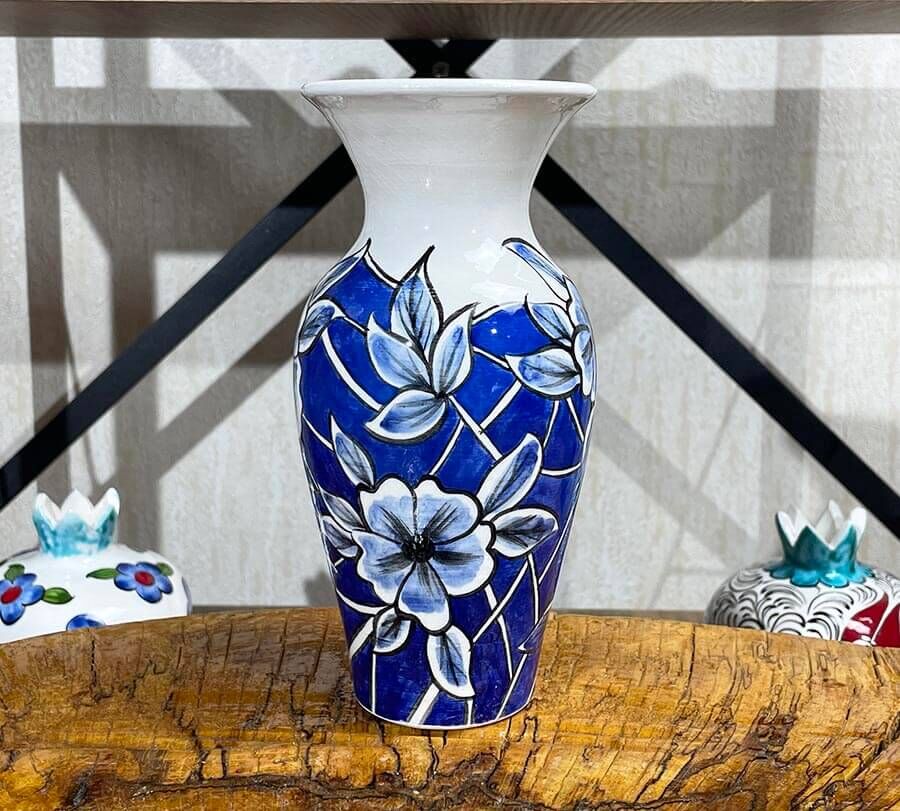 Blue Ground 18cm Iznik Vase - 1