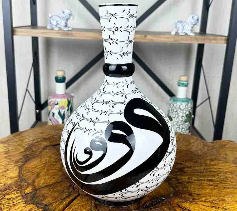 İznik Vase with 