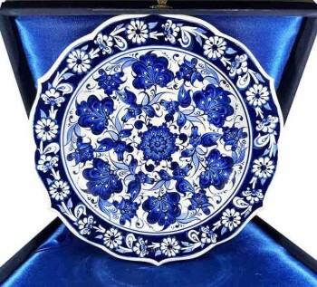 NOUVEAU Gift Business Iznik Pottery Plate - 1