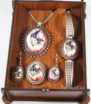 Purple Tulip Iznik Pottery Jewelry Set - 1