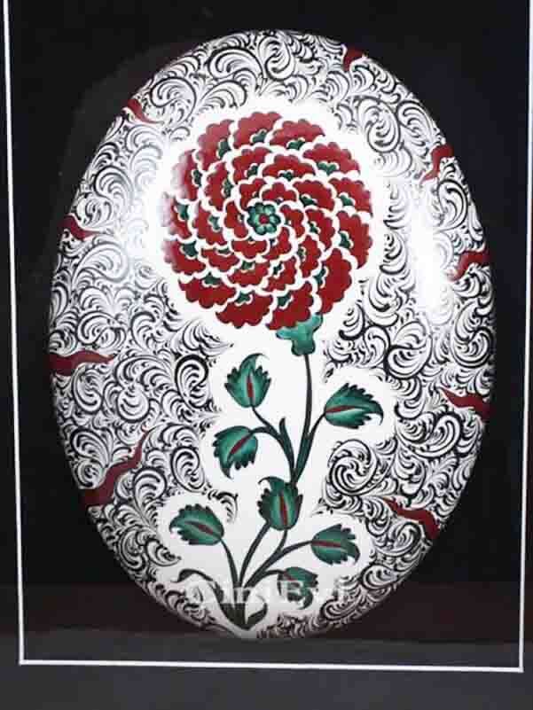 Rose Pattern Passe-Partout Iznik Pottery - 2