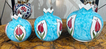 Turquoise Ground Tulip Motif Pomegranate Set - 2