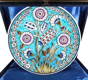 Windy Garden Iznik Pottery Plate - 1