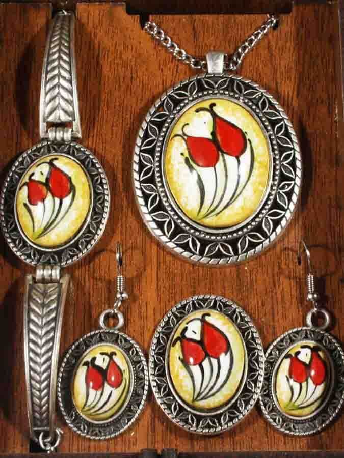 Yellow Background Red Tulip Pattern Iznik Jewelry Set - 2